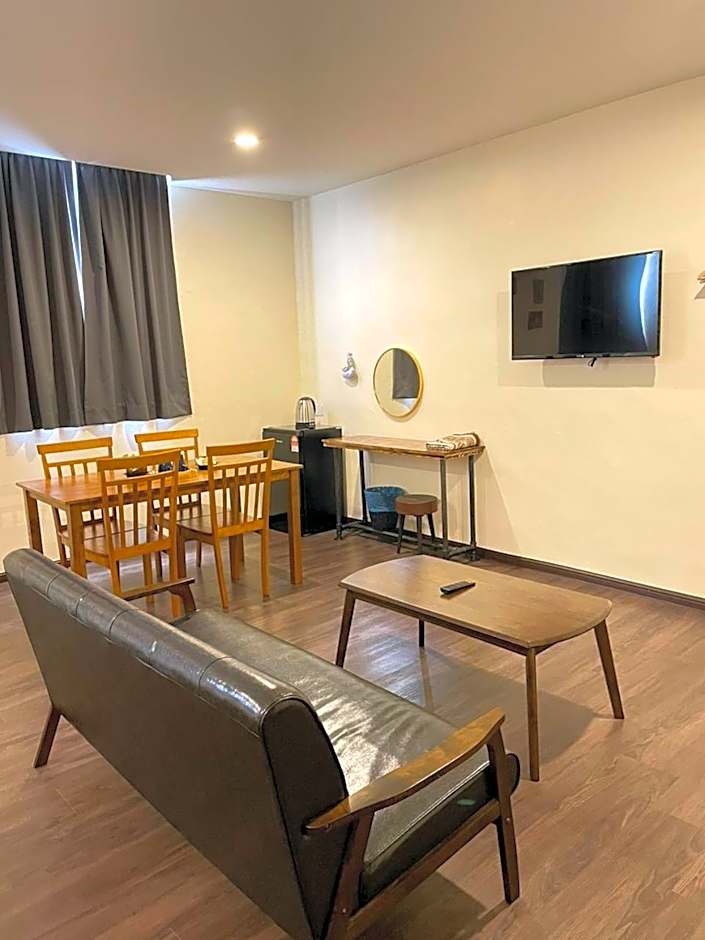 RNK BoutiQue HOTEL
