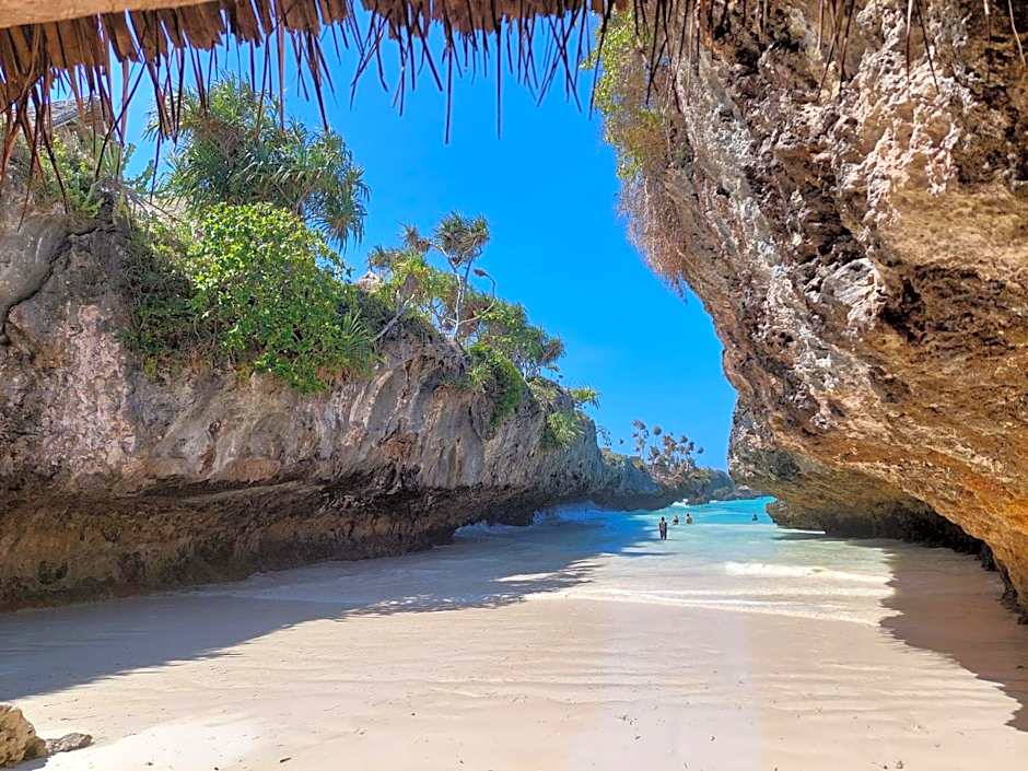 Mtende Beach Bungalow océan view & secret Beach