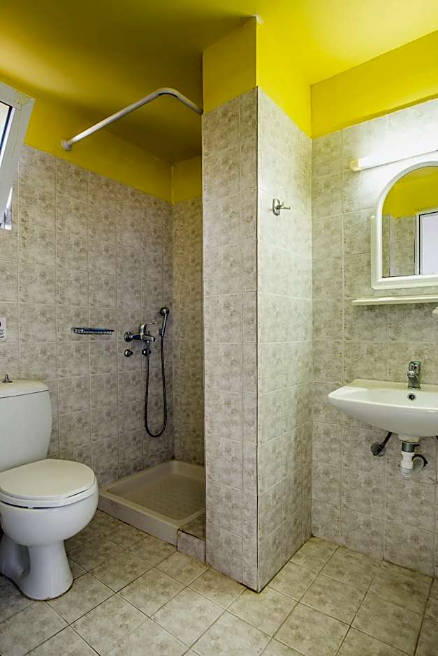 Vickys Studios Faliraki