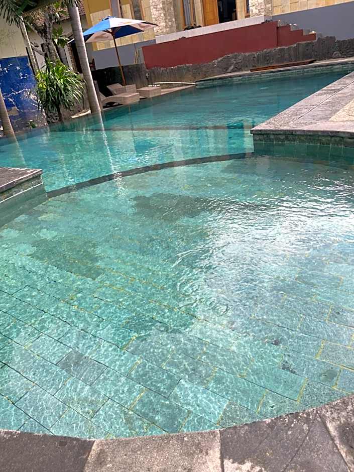 Tri Putri Kuta Homestay