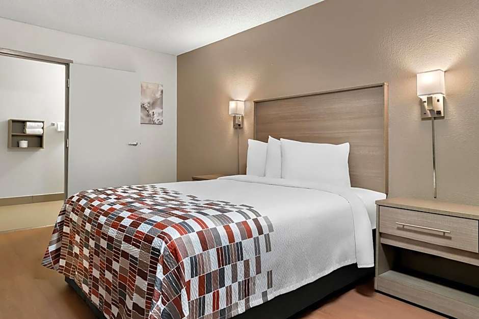 Red Roof Inn Auburn Hills