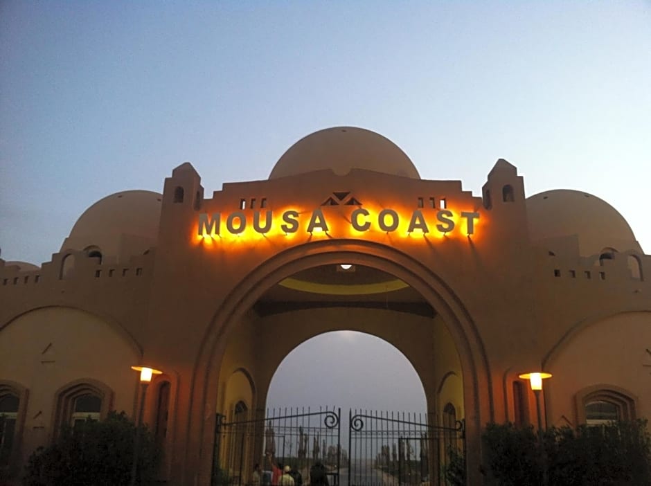 Mousa Coast Hotel & Spa
