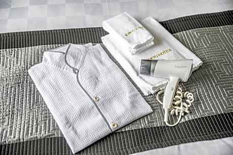 Standard Double Room, Smoking