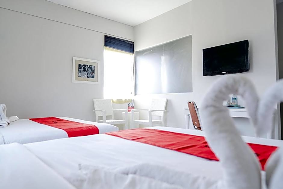 RedDoorz Plus at Sunrise Hotel Sanur