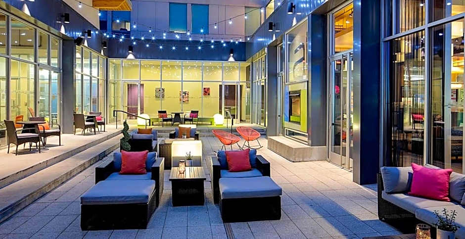 Aloft Chesapeake