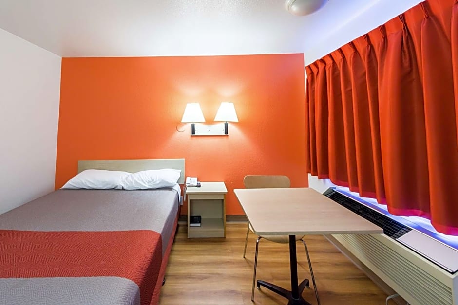 Motel 6-Reno, NV - West