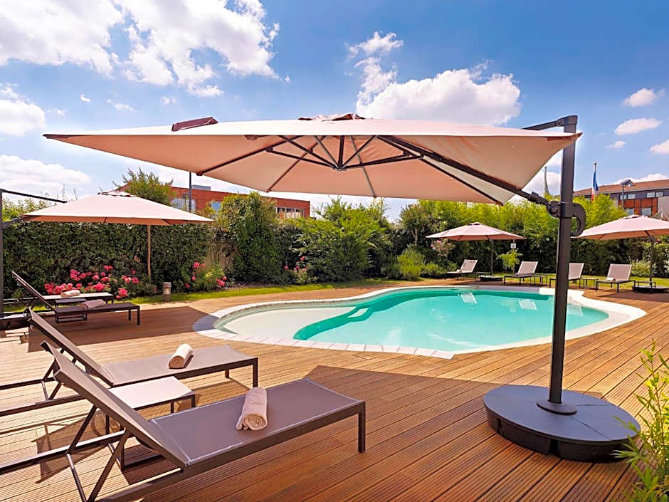 Holiday Inn Express Toulouse Airport By IHG