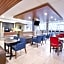 Holiday Inn Express & Suites Grand Rapids - Airport North By IHG