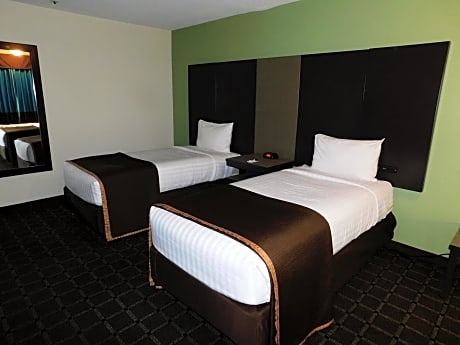 Queen Room with Two Queen Beds - Non-Smoking