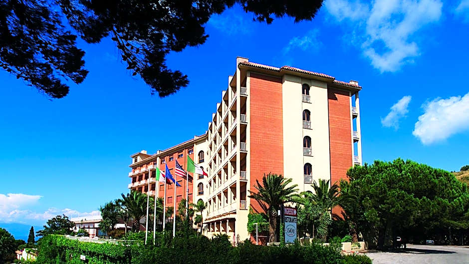 501 Hotel