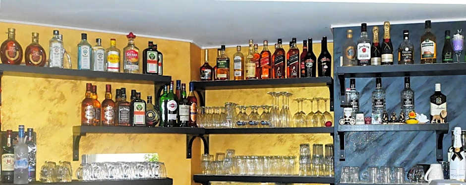 Hotel Annis M&P