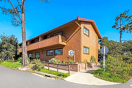 Clarion Collection Carmel Oaks Inn