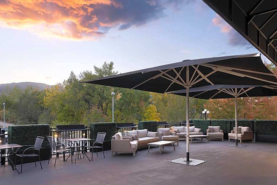 The Golden Hotel, an Ascend Collection Hotel