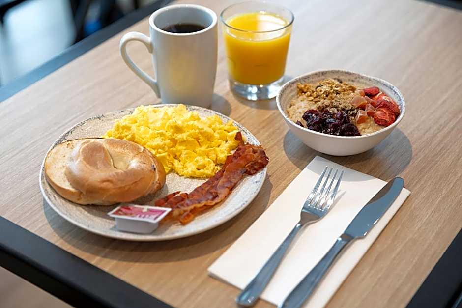 Courtyard by Marriott Bristol