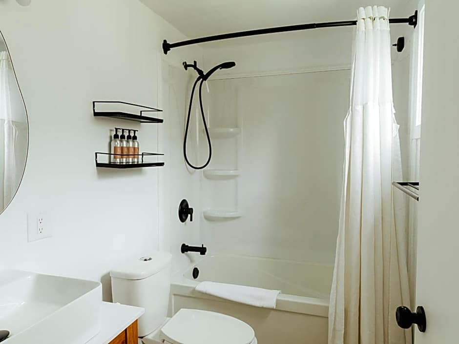 Ukee Peninsula Motel