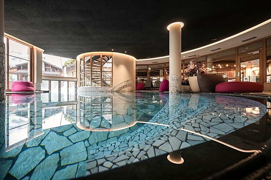 Post Alpina - Family Mountain Chalets