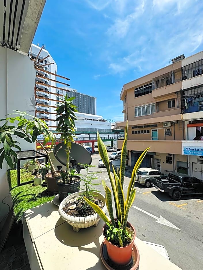 H2 Segama Backpackers