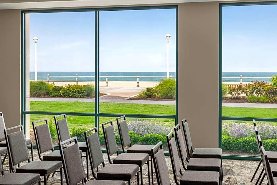 Hampton Inn By Hilton Virginia Beach-Oceanfront South