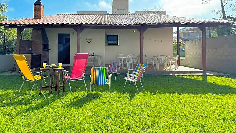 Casa Aconchegante a 100 metros da praia - NDI006