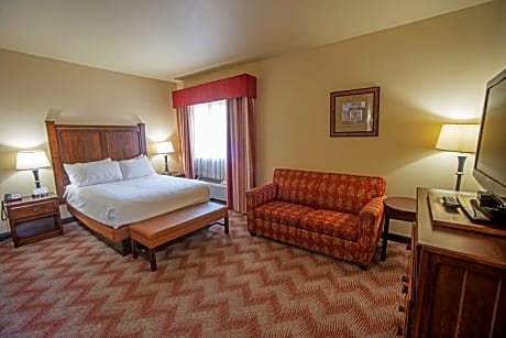 Suite-2 Queen Beds  Non-Smoking Sofabed Lounge Area Microwave And Refrigerator Full Breakfast