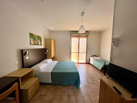 Triple Room with Balcony