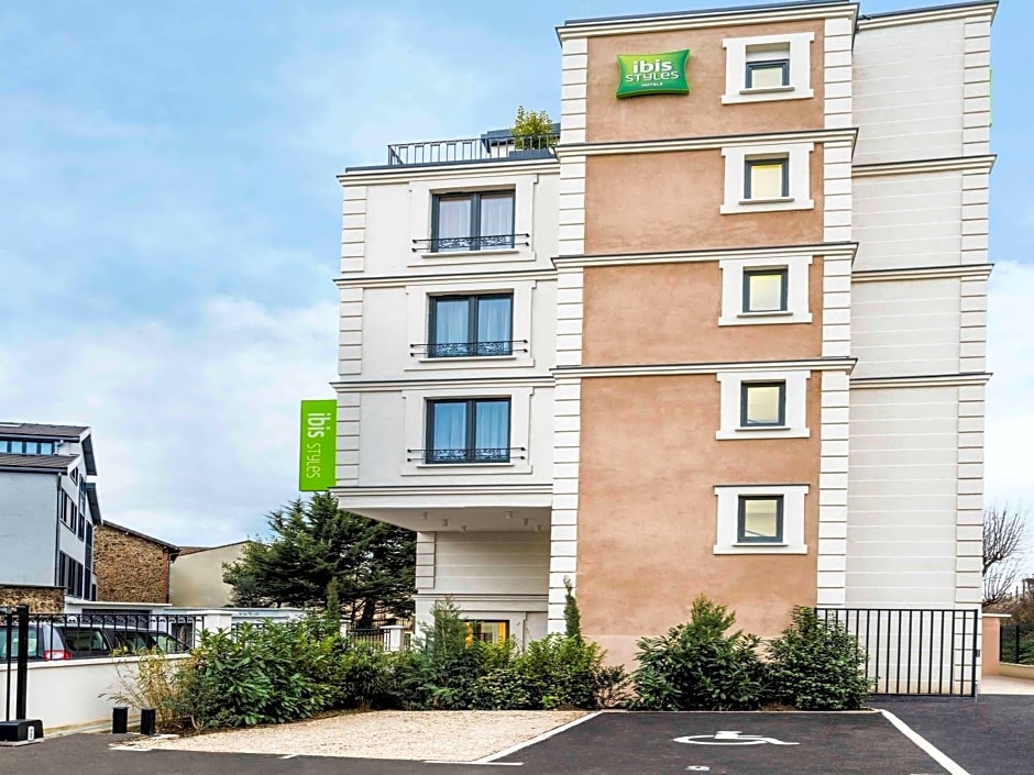 ibis Styles Clamart Gare Grand Paris
