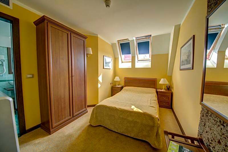 House of Dracula Hotel