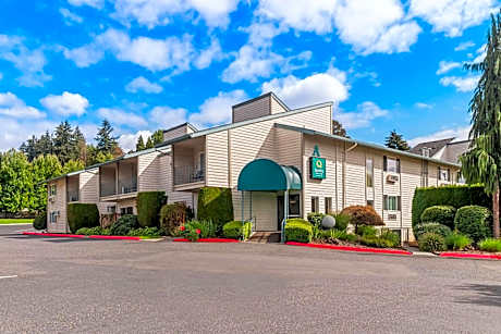Quality Inn & Suites Vancouver - Hazel Dell
