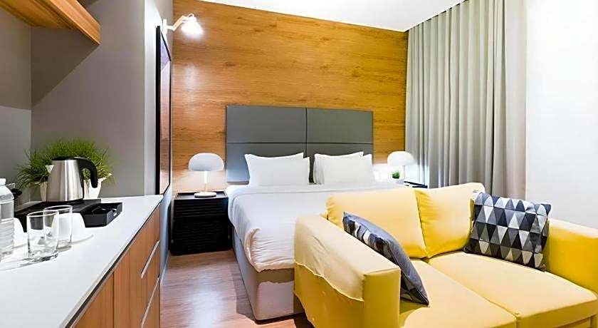 Avior Hotel
