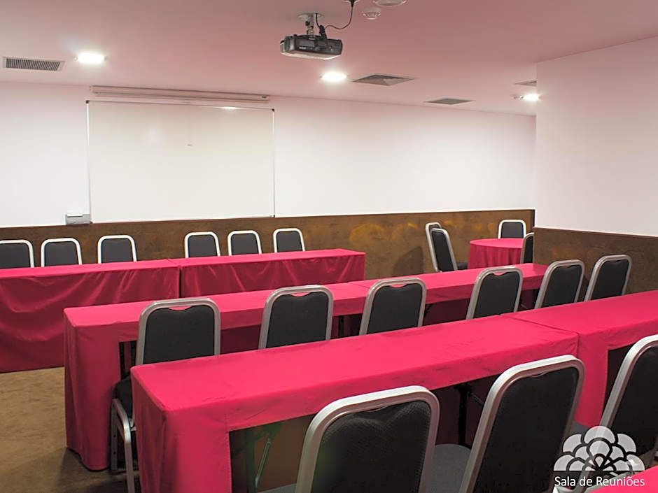 Hotel Portas De Santa Rita