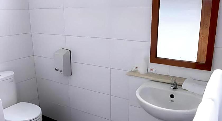 Augusta Hotel & Glamping Sukabumi