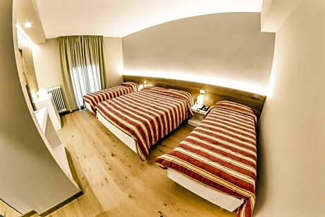 Superior Quadruple Room