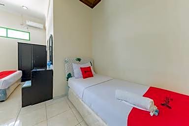 RedDoorz @ Jalan R.E. Martadinata Sukabumi