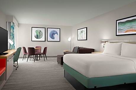 Junior King Suite