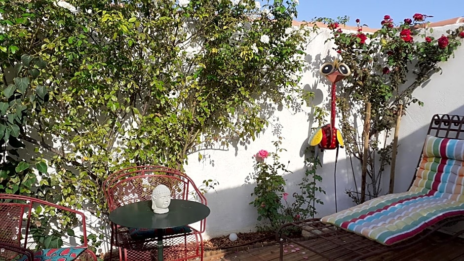 Le Mas Romantique avec Jacuzzi et Sauna privé