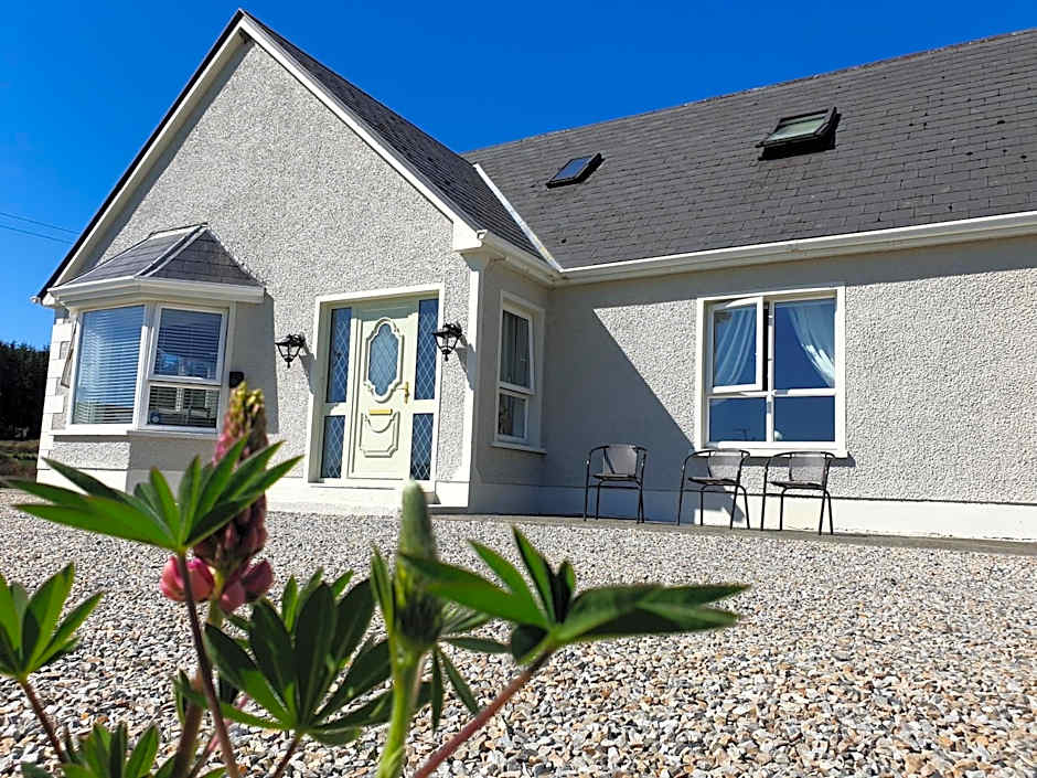 An Charraig Ban on the wild Atlantic way F94WT02