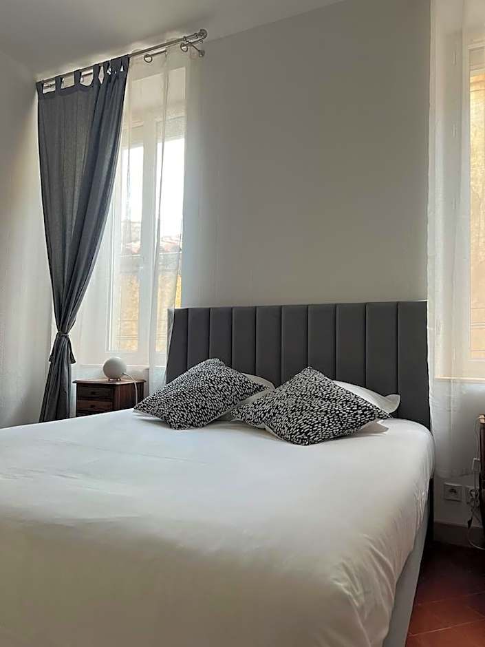 Entre Midi - Maison d'Hotes - B&B