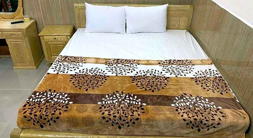 Khách sạn Thái Sơn