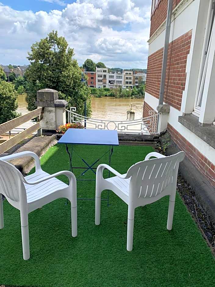 Studio vue sur Meuse
