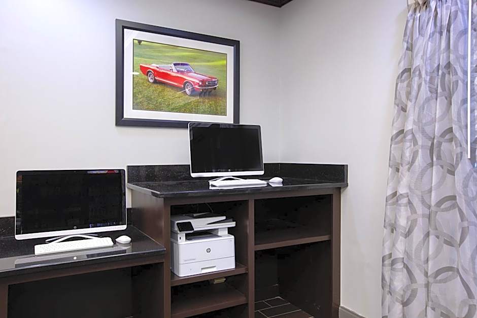 La Quinta Inn & Suites by Wyndham Tupelo