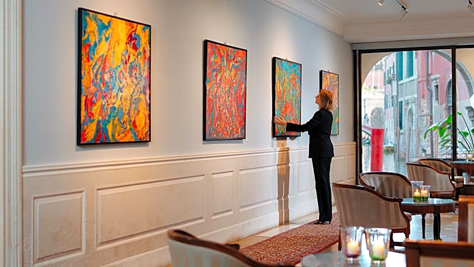 All'Angelo Art Hotel