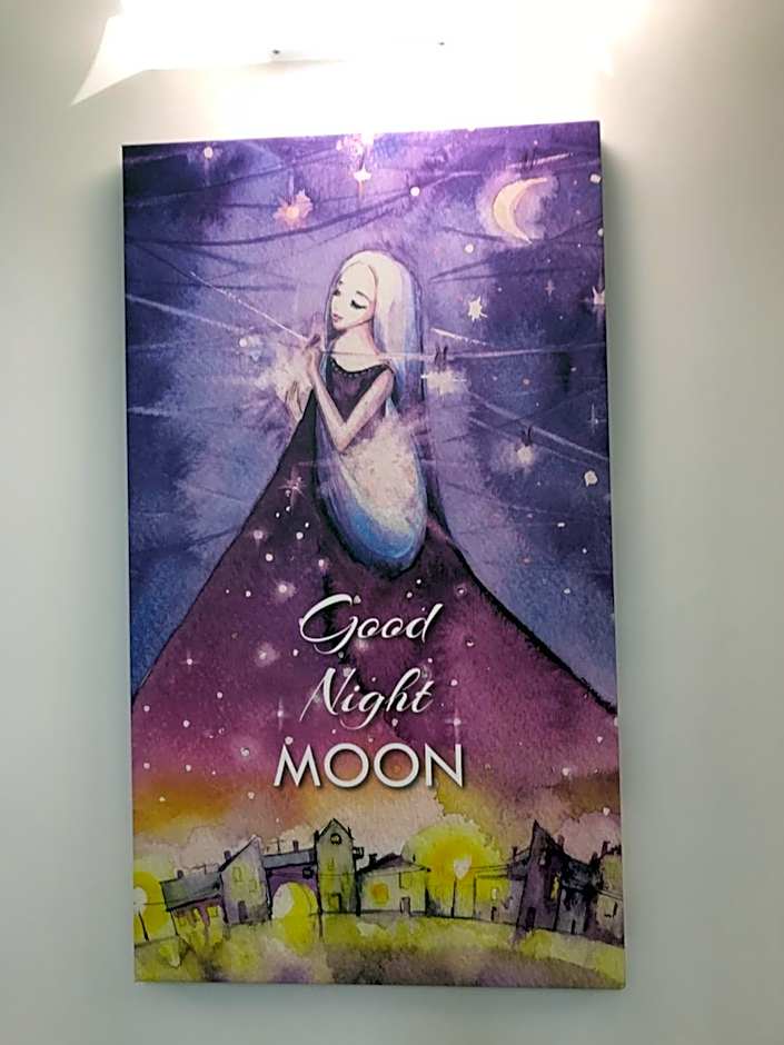 Good Night Moon B&B