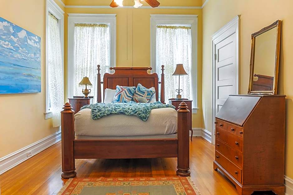 Sweetwater Branch Inn Bed And Breakfast