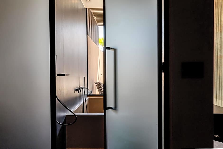 Pnoe Breathing Life - Adults Only