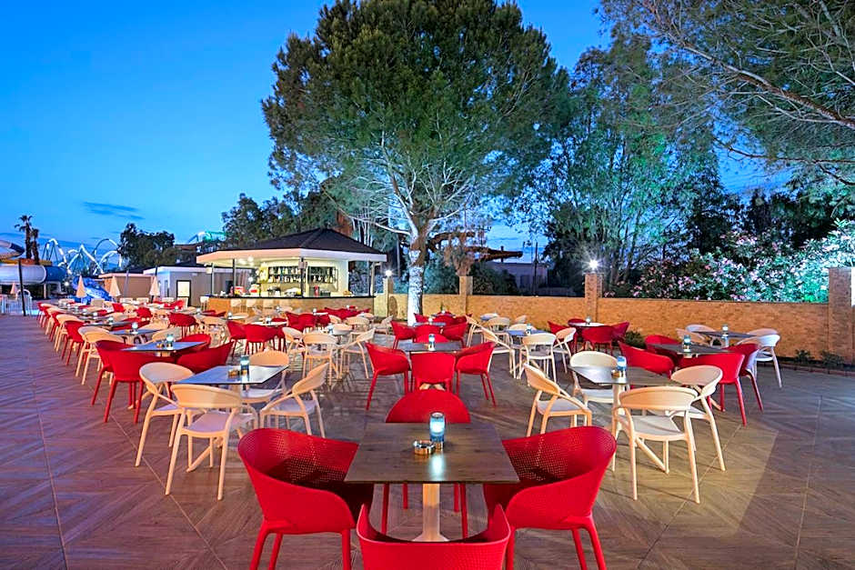 Aydinbey Queen's Palace & Spa - Ultra All Inclusive