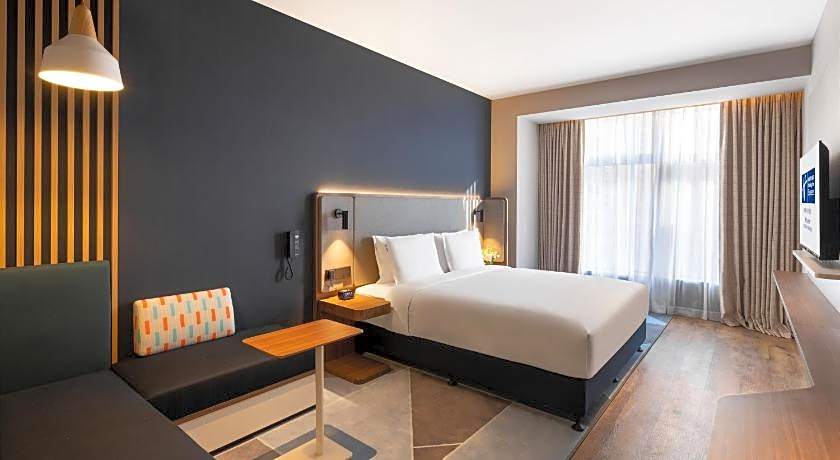 Holiday Inn Express Qingdao Jinshui By IHG