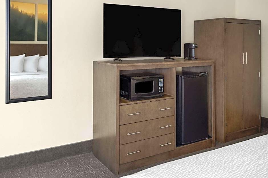Days Inn by Wyndham Penn State