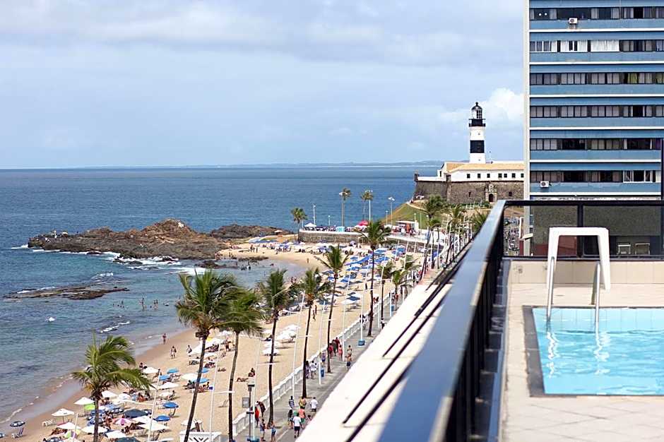 Flat Farol da Barra