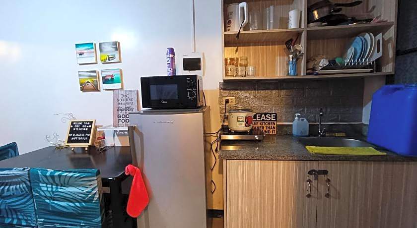 UNO'S Place with Karaoke,Wifi,Netflix and Balcony