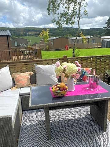 16 Lake View, Pendle View Holiday Park, Clitheroe